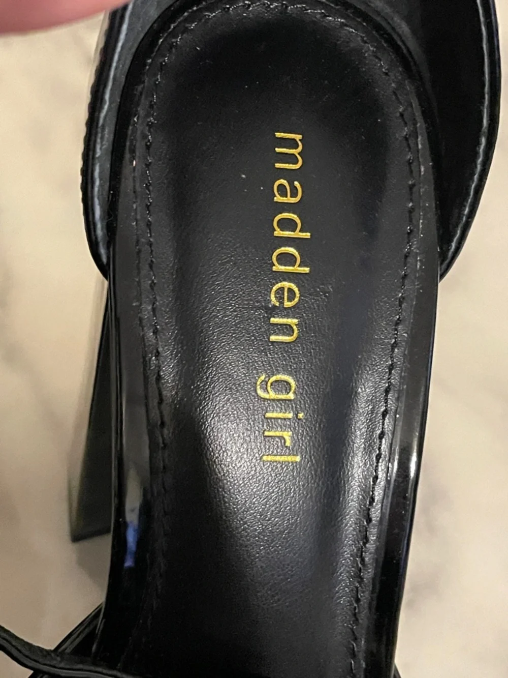 Madden Girl Denveer Dion Black Patent Platform Mary Janes Womens 8.5 Academia - Picture 7 of 9